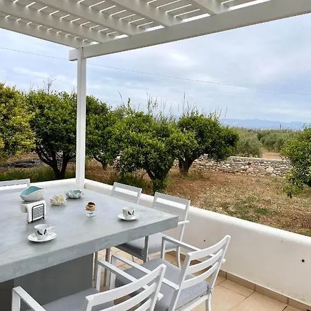 Rizes Elias House *